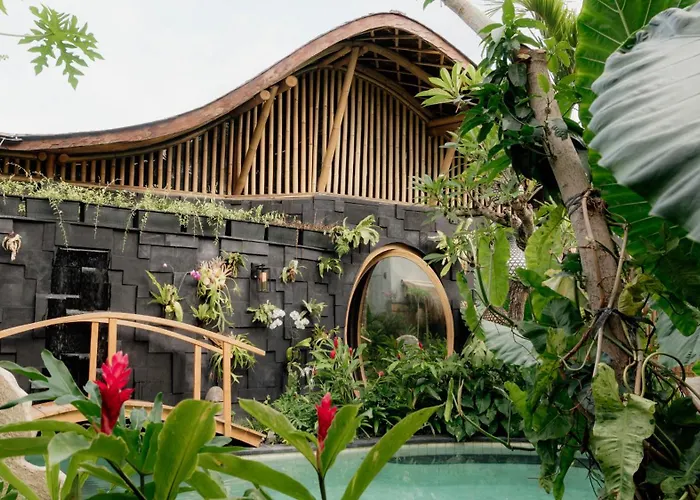 Jocelyne Luxurious Bamboo * Ubud