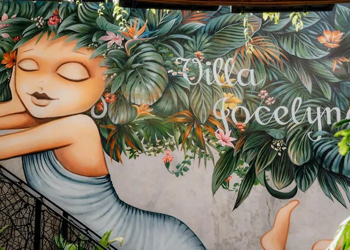 Jocelyne Luxurious Bamboo Villa Ubud