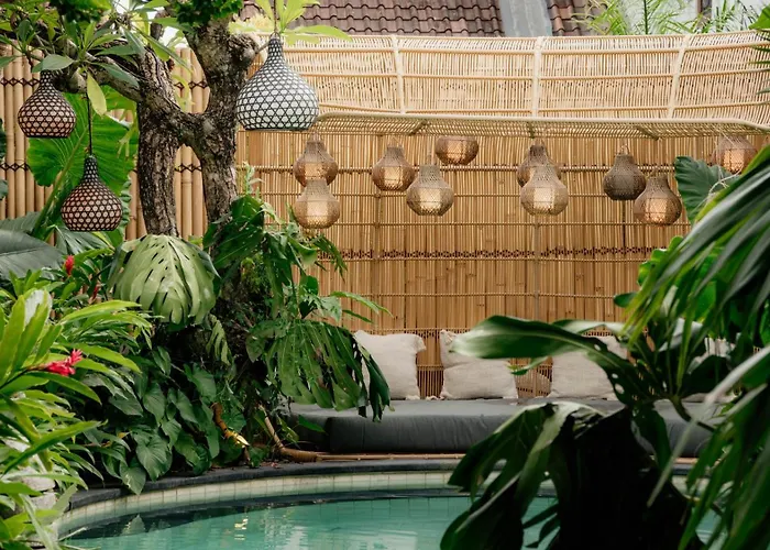 Jocelyne Luxurious Bamboo Ubud