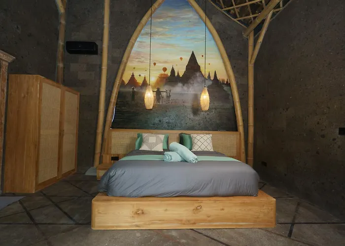 Jocelyne Luxurious Bamboo Villa