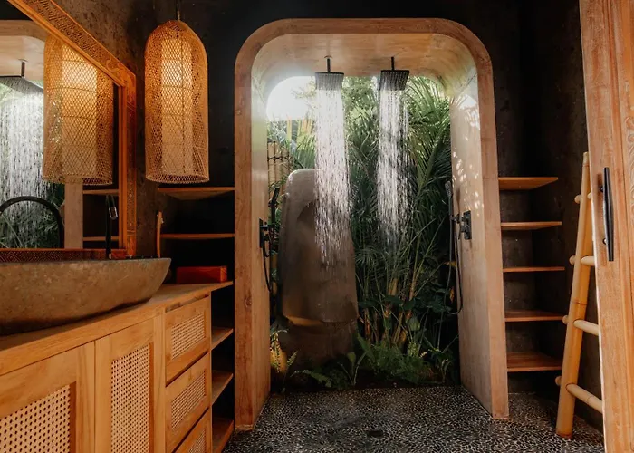 Villa Jocelyne Luxurious Bamboo *