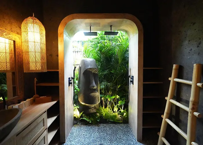 Jocelyne Luxurious Bamboo Villa