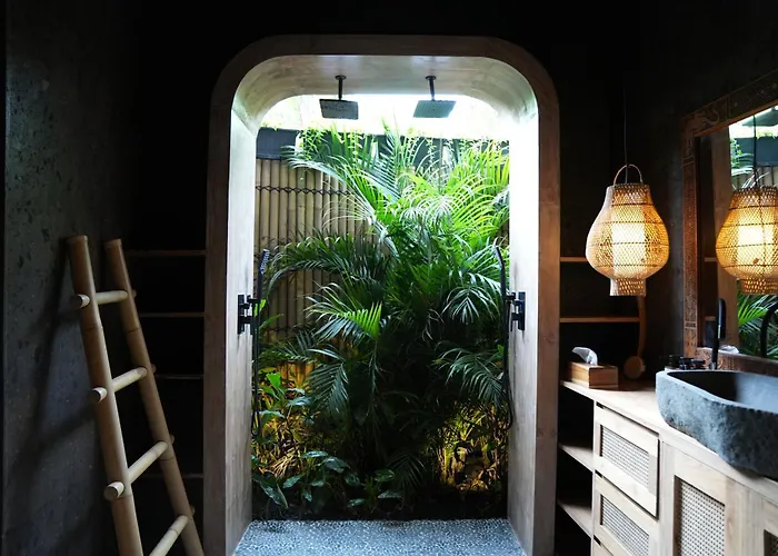 Villa Jocelyne Luxurious Bamboo