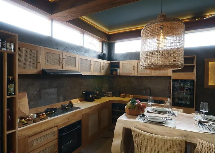 Villa Jocelyne Luxurious Bamboo
