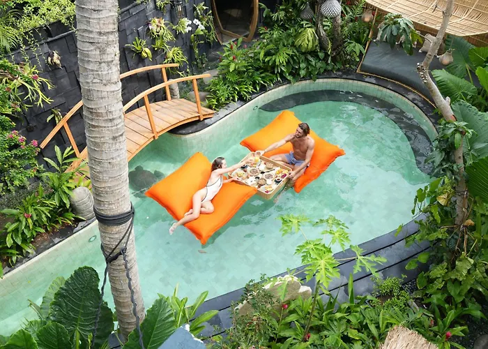 Villa Jocelyne Luxurious Bamboo Ubud